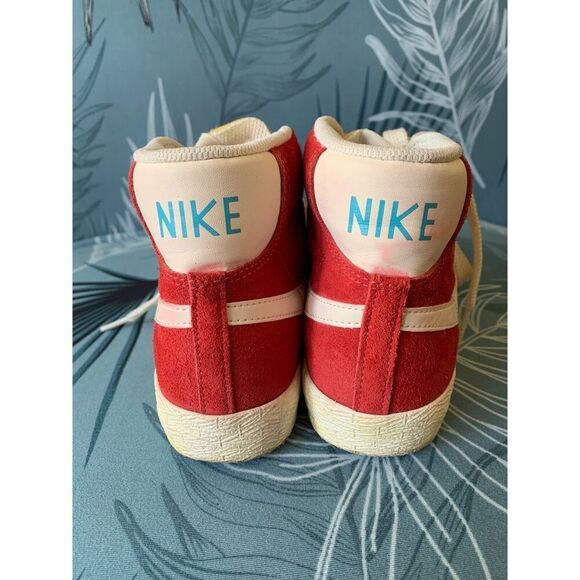 Nike Blazer Mid Suede RED HIGH TOP SNEAKERS GYM SHOES women’s 6 - Picture 3 of 7